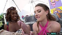 Suzana primeste muie si sex in parc